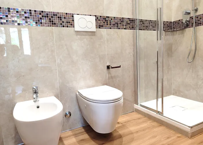 Triestecenter & - Colori Di 3*