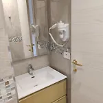 Triestecenter & - Colori Di 3*